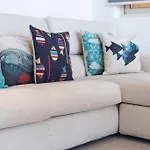 Stunning 3bed Seaview Flat In Ghadira By Homely 아파트