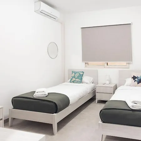 Apartament Stunning 3bed Seaview Flat In Ghadira By Homely