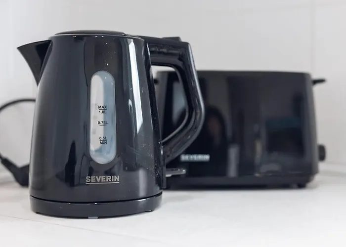 Stunning 3bed Seaview Flat In Ghadira By Homely Διαμέρισμα