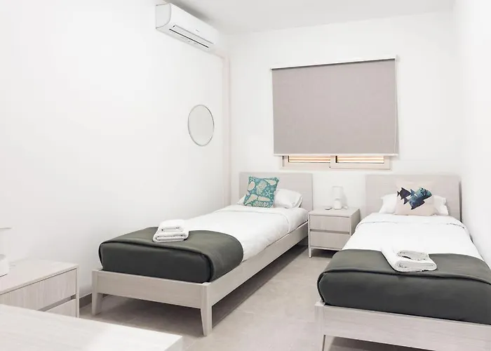 Διαμέρισμα Stunning 3bed Seaview Flat In Ghadira By Homely