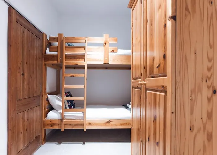 Apartament Stunning 3bed Seaview Flat In Ghadira By Homely