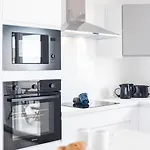 公寓 Stunning 3bed Seaview Flat In Ghadira By Homely *