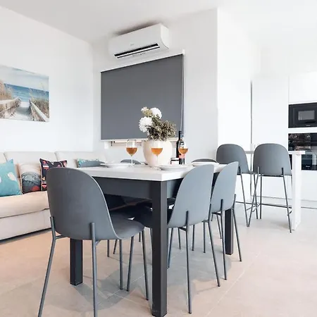 Lejlighed Stunning 3bed Seaview Flat In Ghadira By Homely Is-Sellum