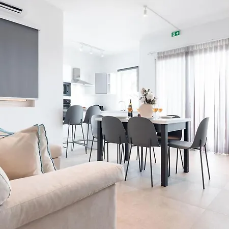 Stunning 3bed Seaview Flat In Ghadira By Homely Lejlighed *