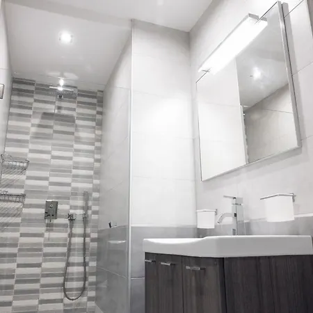 Stunning 3bed Seaview Flat In Ghadira By Homely Is-Sellum