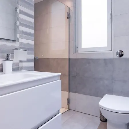 Stunning 3bed Seaview Flat In Ghadira By Homely Is-Sellum