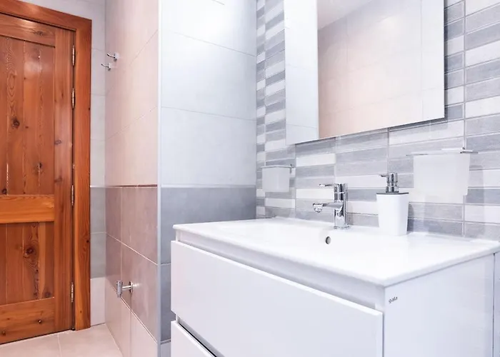 Stunning 3bed Seaview Flat In Ghadira By Homely Apartment *