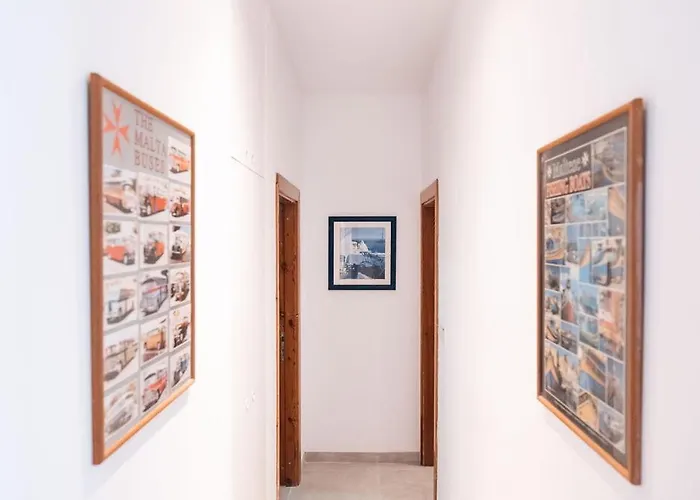 Stunning 3bed Seaview Flat In Ghadira By Homely * Is-Sellum